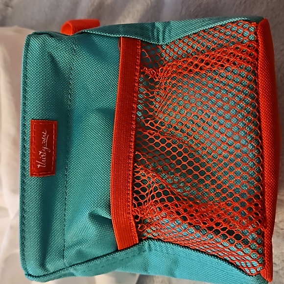 Choice of ThirtyOne small cube tote - Picture 6 of 9